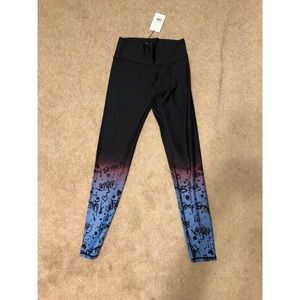 NWT Fabletics Leggings